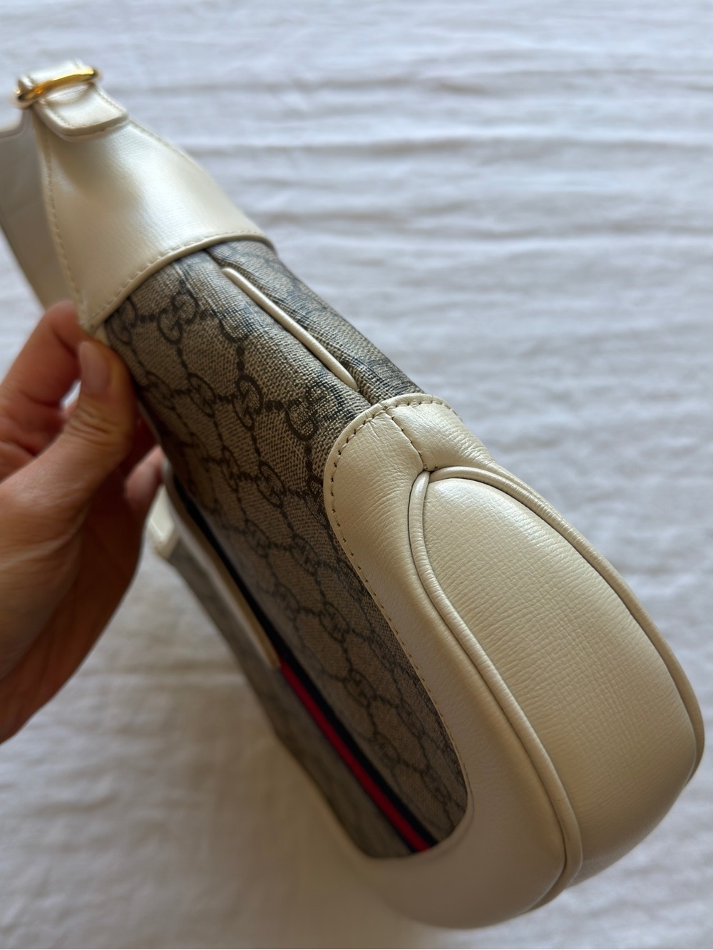 Gucci GG Canvas Shoulder Bag with Cream Leather and Red-Blue Web - Picture 4 of 8